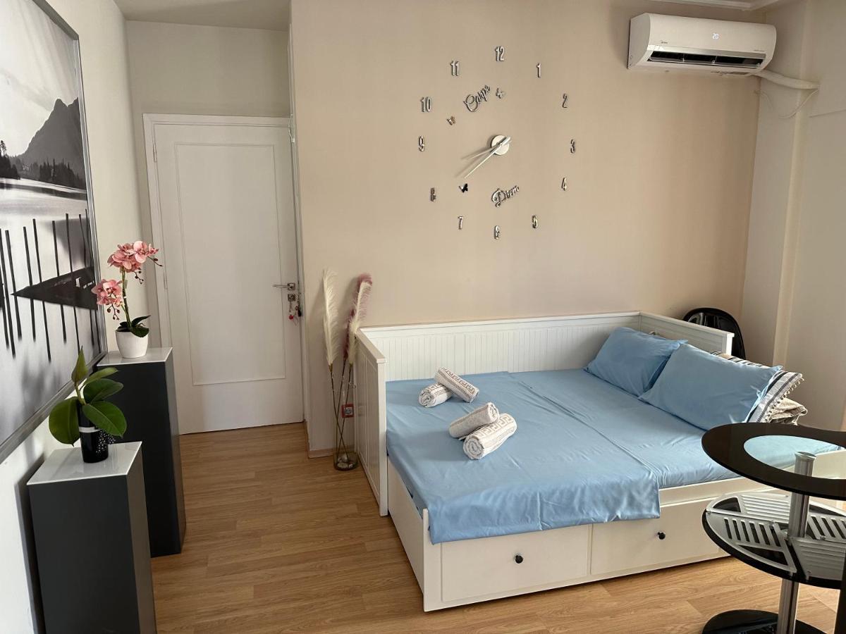 Cozy Apartment With Parking Near The City Center Aten Exteriör bild