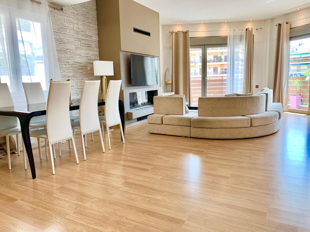 Cozy Apartment With Parking Near The City Center Aten Exteriör bild